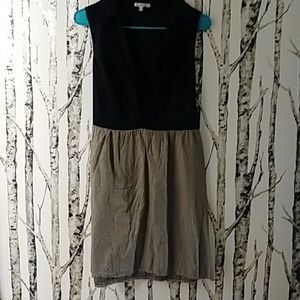 Two tone sleeveless dress